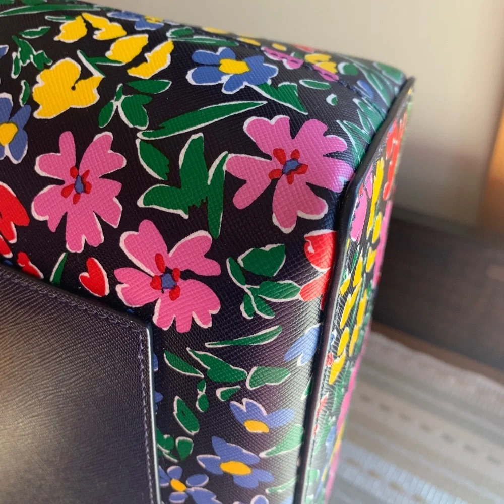 ๐ฅNWTโผ๏ธBEAUTIFUL Kate Spade Shoreside Flora Daily Tote - GREAT for Spring/Summer! - Picture 10 of 16